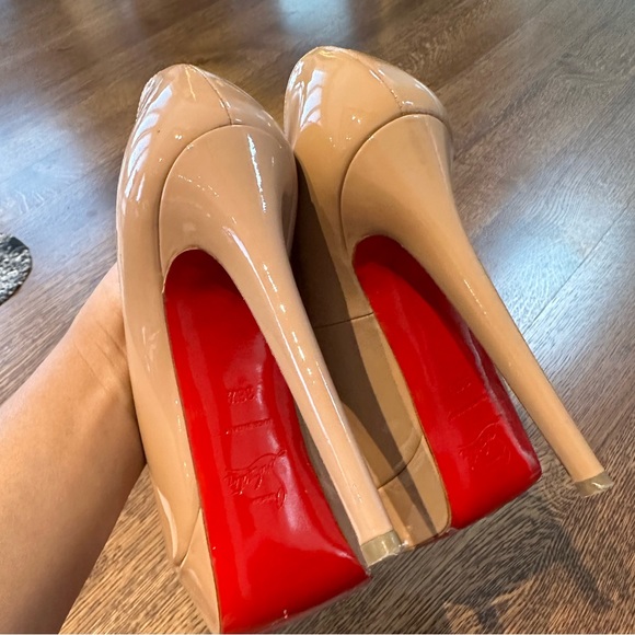 Christian Louboutin Bianca 120 Nude - Picture 4 of 4